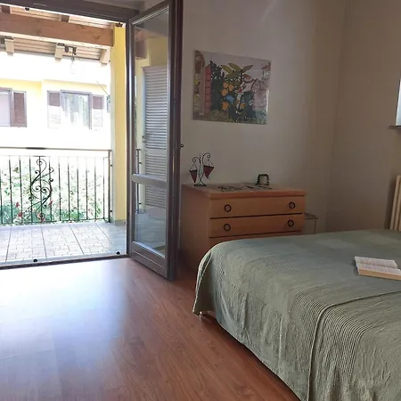 - Maggiore Entire - Parking * Arona