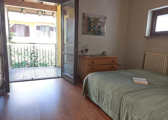 - Maggiore Entire - Parking * Arona