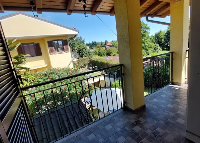 - Maggiore Entire - Parking アパート