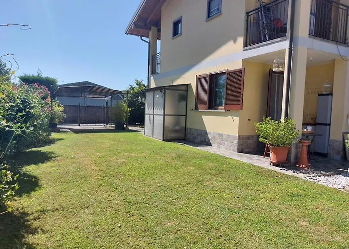 - Maggiore Entire - Parking Appartement Arona