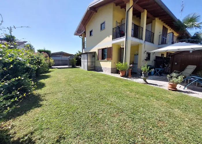 - Maggiore Entire - Parking * Arona